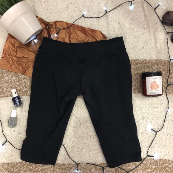 🖤Nike Dri-Fit Knee-Length Leggings🖤 - Picture 3 of 3